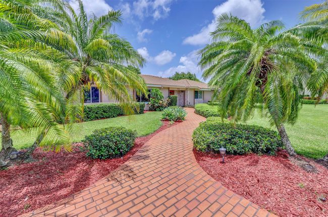 11000 Sw 75 Th Ct, House other with 5 bedrooms, 3 bathrooms and null parking in Pinecrest FL | Image 4