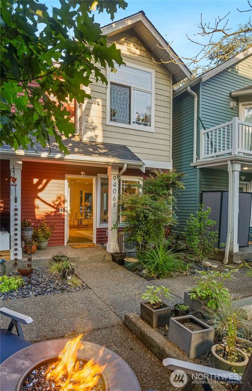 b-9406 Linden Avenue N, Seattle, WA, 98103 | Card Image