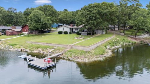 1421 Maple Dr, Grove, OK, 74344-2716 | Card Image