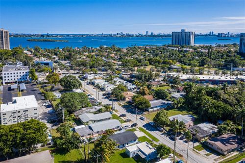 1371 Ne 110th Ter, Miami, FL, 33161-7438 | Card Image