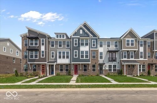 7313 Bayview Run, Mccordsville, IN, 46055-9841 | Card Image