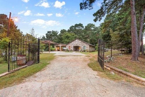 14648 Forest Cir, Montgomery, TX, 77356-2191 | Card Image
