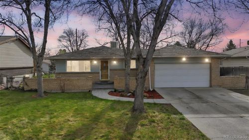 1042 S Holland Ct, Lakewood, CO, 80226-4167 | Card Image