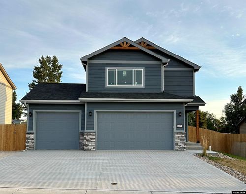 4870 Buffalo Meadows Way, Mills, WY, 82644 | Card Image