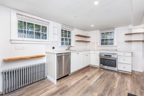 3-1 Mugford St, Marblehead, MA, 01945-3662 | Card Image