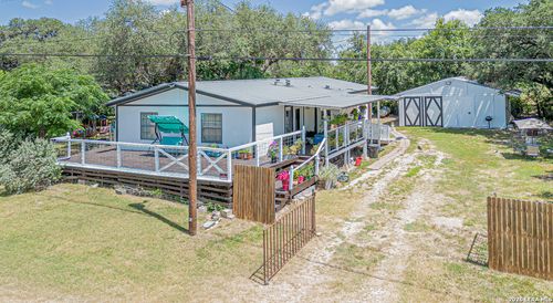 213 Bandera Dr, Bandera, TX, 78003-4407 | Card Image