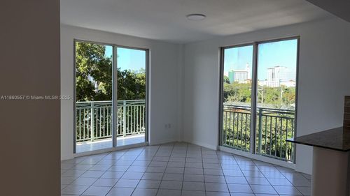 apt-501-3500 Coral Way, Miami, FL, 33145-3064 | Card Image