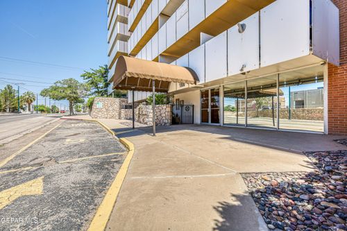 1102-1800 N Stanton St, El Paso, TX, 79902-3532 | Card Image
