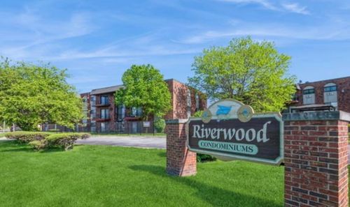 3w-13715 S Stewart Ave, Riverdale, IL, 60827-1638 | Card Image