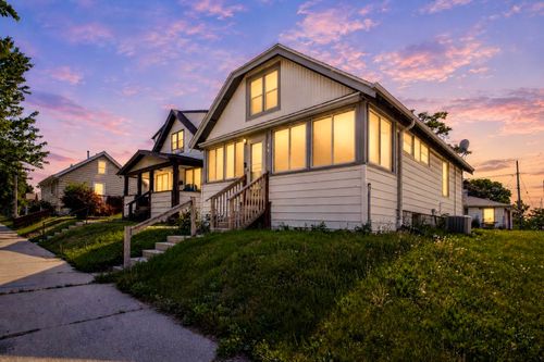 163 S 65th St, Milwaukee, WI, 53214-1716 | Card Image