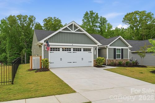 420 Grandiflora Ave, Lancaster, SC, 29720-4745 | Card Image