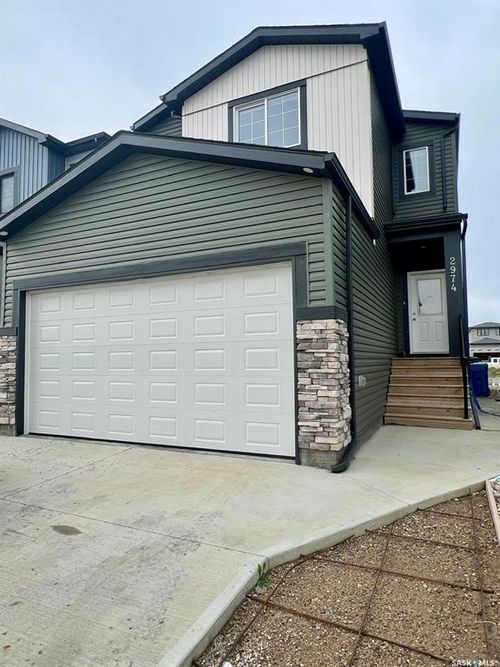 2974 Green Brook Rd, Regina, SK, S4V3Z6 | Card Image