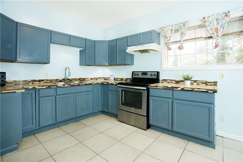 3831 Fairmont Ave, Macon, GA, 31204-2223 | Card Image