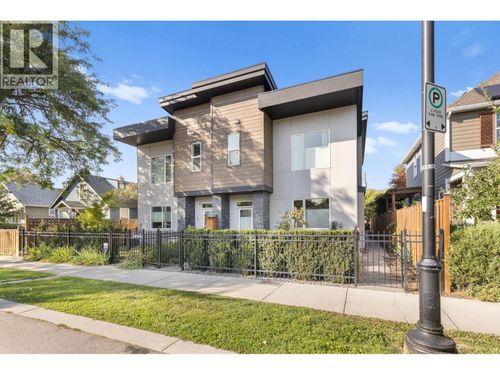 3-796 Cawston Ave, Kelowna, BC, V1Y6Z7 | Card Image
