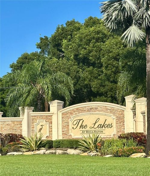 10295-10295 Hidden Springs Ct, Boca Raton, FL, 33498-6368 | Card Image