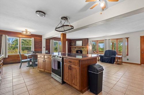 S86W24070 Edgewood Avenue, Vernon, WI, 53103 | Card Image