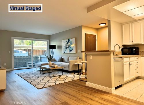 95-432 Edgehill Ln, Oceanside, CA, 92054-4729 | Card Image