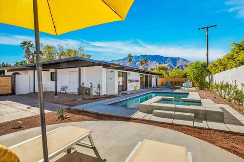 2788 E Via Escuela, Palm Springs, CA, 92262-3841 | Card Image