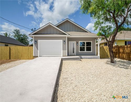 147 W Pine Dr, Granite Shoals, TX, 78654-2818 | Card Image