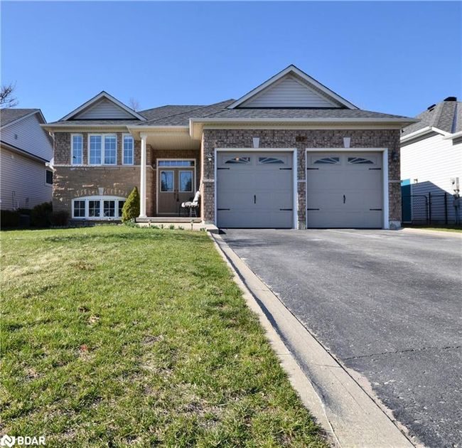 21 Red Pine Cres, House other with 2 bedrooms, 2 bathrooms and 6 parking in Wasaga Beach ON | Image 39