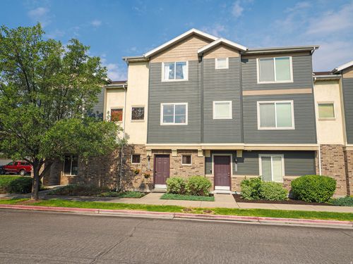 8292 S Bellingham Dr, Sandy, UT, 84070-2042 | Card Image