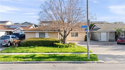 8065 E Ring St, Long Beach, CA, 90808-3153 | Card Image