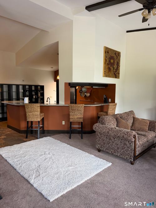 apt-1-10 Summit St, East Hampton, CT, 06424-1248 | Card Image