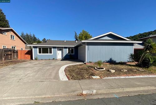 3063 Simas Ave, Pinole, CA, 94564-1158 | Card Image