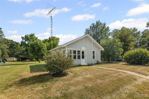 901 E Pine St, Percy, IL, 62272 | Card Image