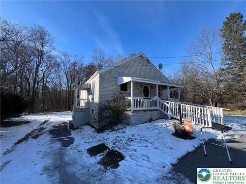 3749 Mountain View Dr, DANIELSVILLE, PA, 18038-9745 | Card Image