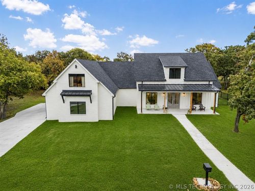 12381 Lakeview Rd, Sperry, OK, 74073-4899 | Card Image