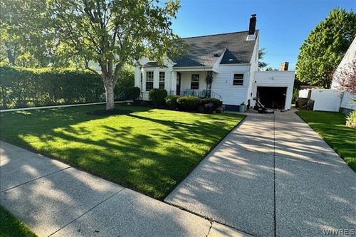 2 Campwood Ct, Cheektowaga, NY, 14215-1913 | Card Image