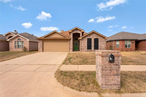 4816 Sapphire Ln, Granbury, TX, 76049-7797 | Card Image