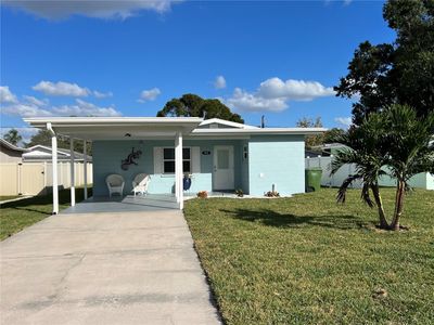 925 Rhodes Avenue, House other with 2 bedrooms, 1 bathrooms and null parking in SARASOTA FL | Image 1