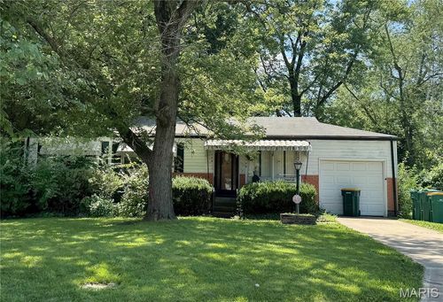 728 Kelvin Dr, Saint Louis, MO, 63137-3330 | Card Image