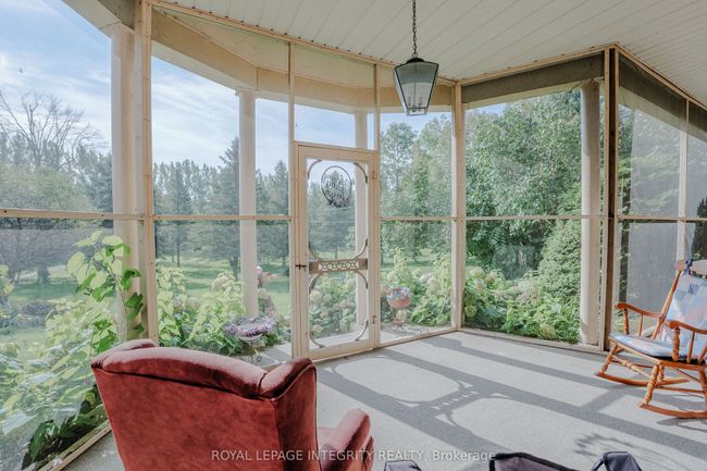 20763 Old Highway 2, House other with 4 bedrooms, 4 bathrooms and 15 parking in Lancaster ON | Image 14