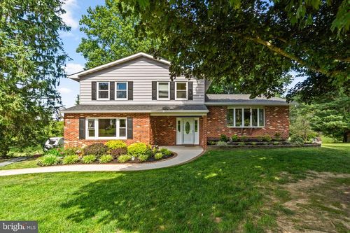 6407 Taper Ct, SYKESVILLE, MD, 21784-8136 | Card Image