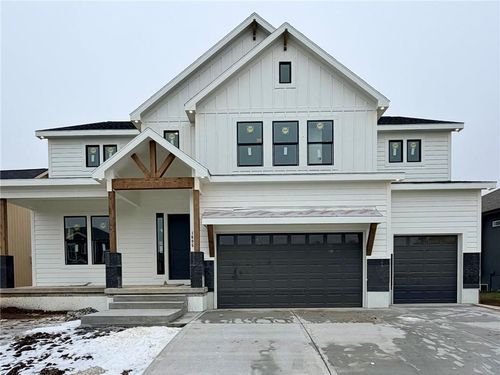 1605 Sw Arbor Park Dr, Lee's Summit, MO, 64082-4224 | Card Image