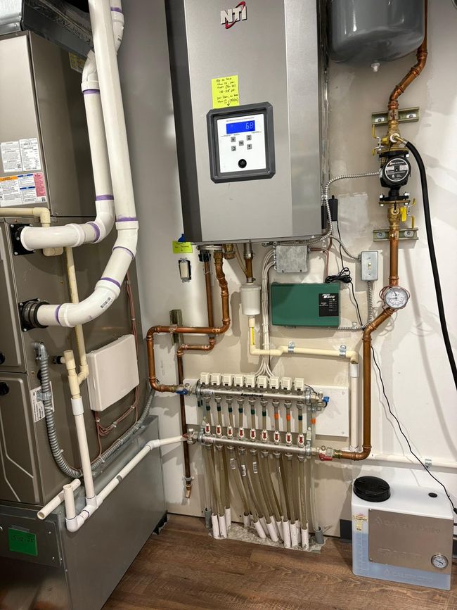 Boiler with in floor heat | Image 44