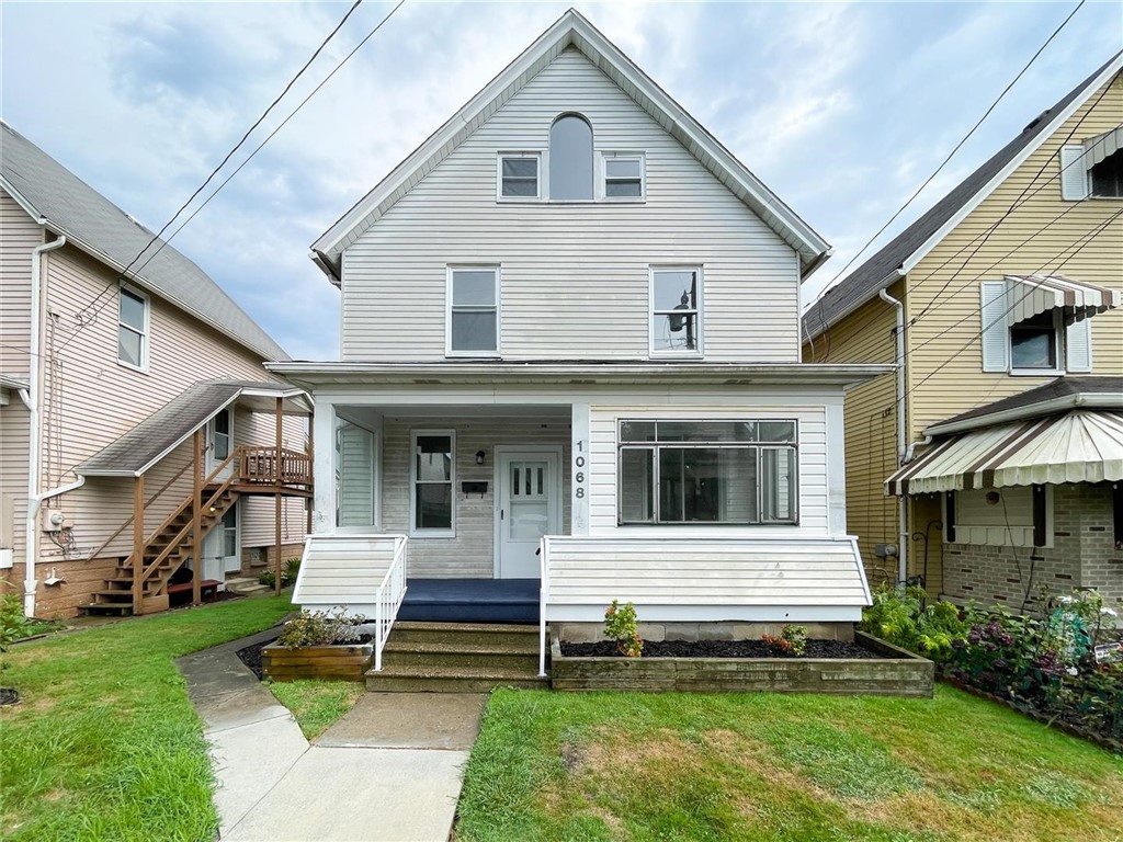 8th Ave, Brackenridge, PA 15014