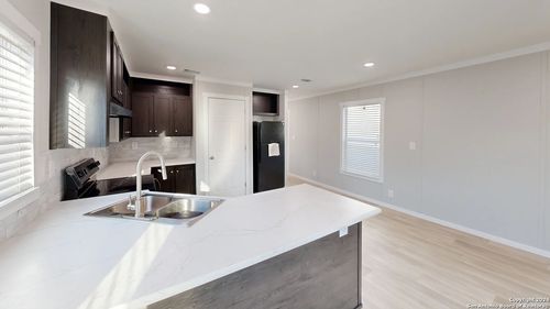 15923 Flores Crst, San Antonio, TX, 78221-4543 | Card Image