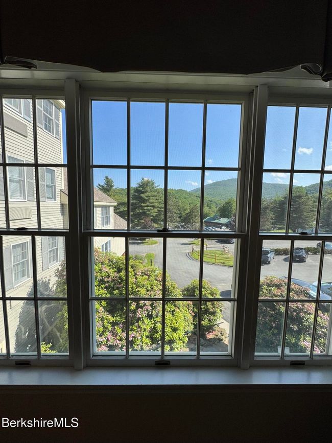 526 - 37 Corey Rd, Condo with 1 bedrooms, 1 bathrooms and null parking in Hancock MA | Image 13