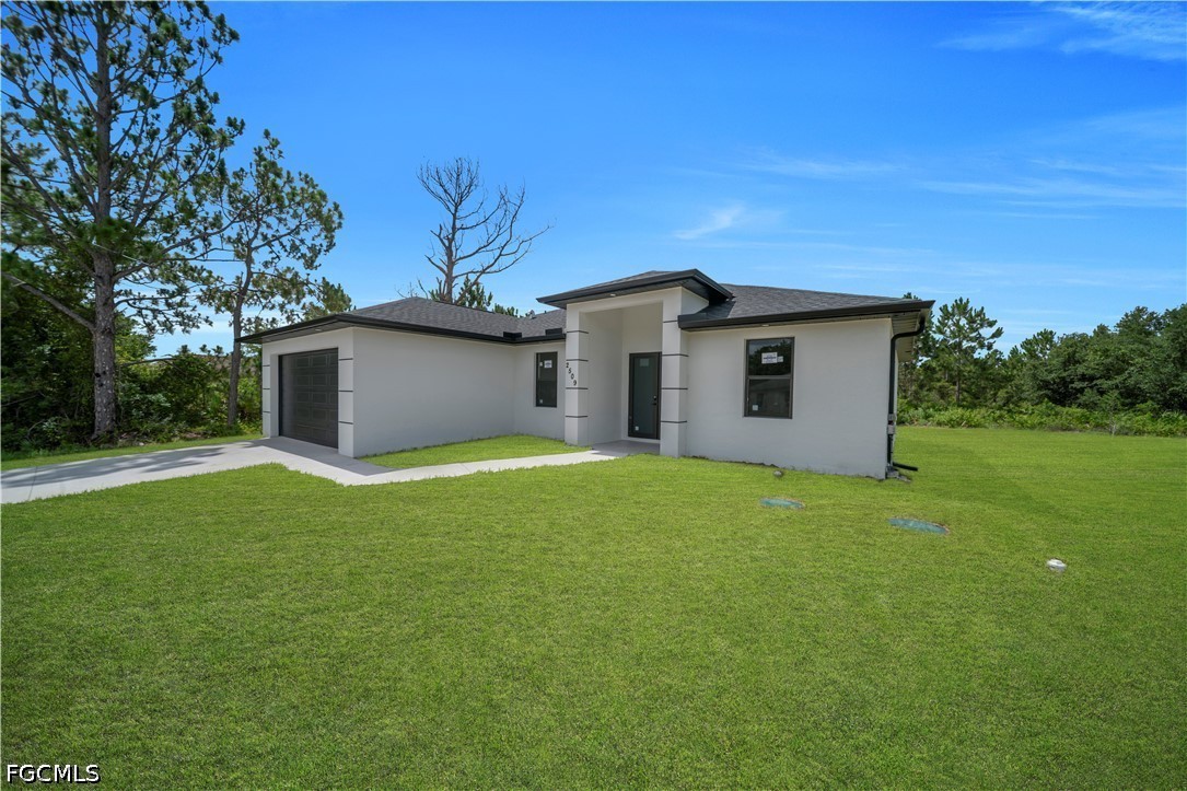 Residential Lease in Lehigh Acres