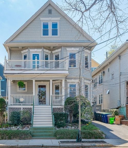 19 Willoughby Street, Somerville, MA, 02143 | Card Image