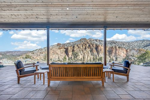 11698 Ne Pinedale Ln, Terrebonne, OR, 97760-9590 | Card Image