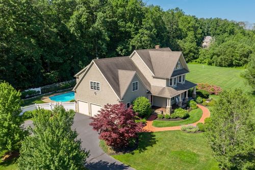 60 Summer Path Way, Pembroke, MA, 02359-1733 | Card Image