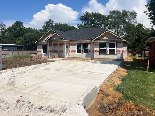 607 S 3rd St, Calera, OK, 74730-1169 | Card Image