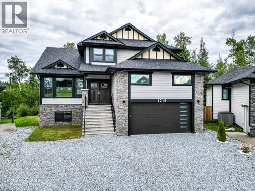 1218 Orizaba Crt, Prince George, BC, V2N0B7 | Card Image