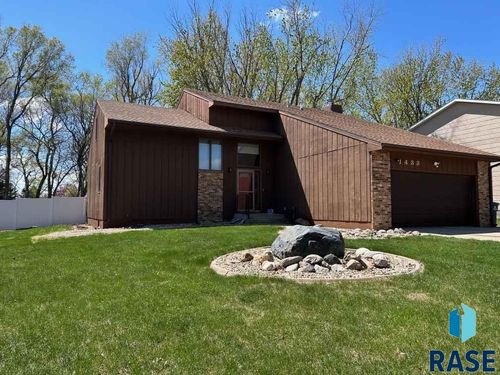 1433 Pebble Beach Rd Road, Mitchell, SD, 57301 | Card Image