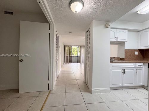 e-215-8255 Sw 152nd Ave, Miami, FL, 33193-4051 | Card Image